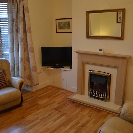 Entire 3 Bedroom House Near Caerphilly Station Dış mekan fotoğraf