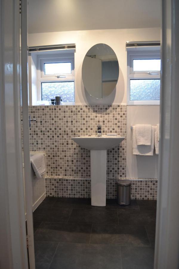 Entire 3 Bedroom House Near Caerphilly Station Dış mekan fotoğraf